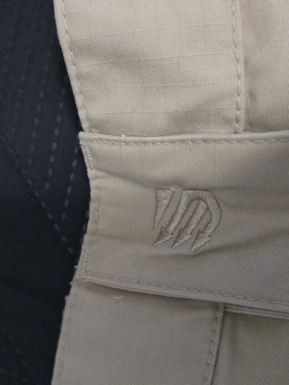 Blackhawk Tatical Men's Sandstone Cargo Pants – Utility Pockets & Rugged Comfort
